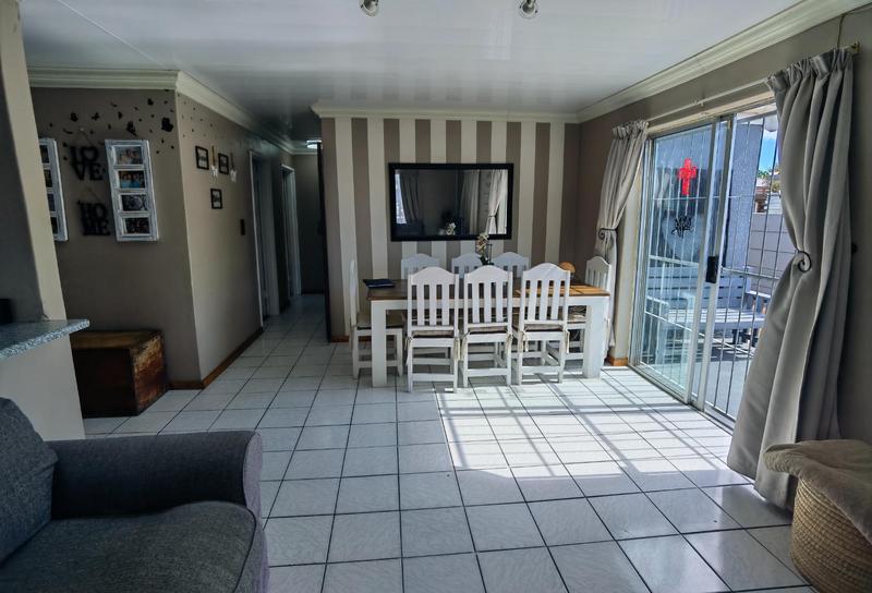3 Bedroom Property for Sale in Goodwood Estate Western Cape